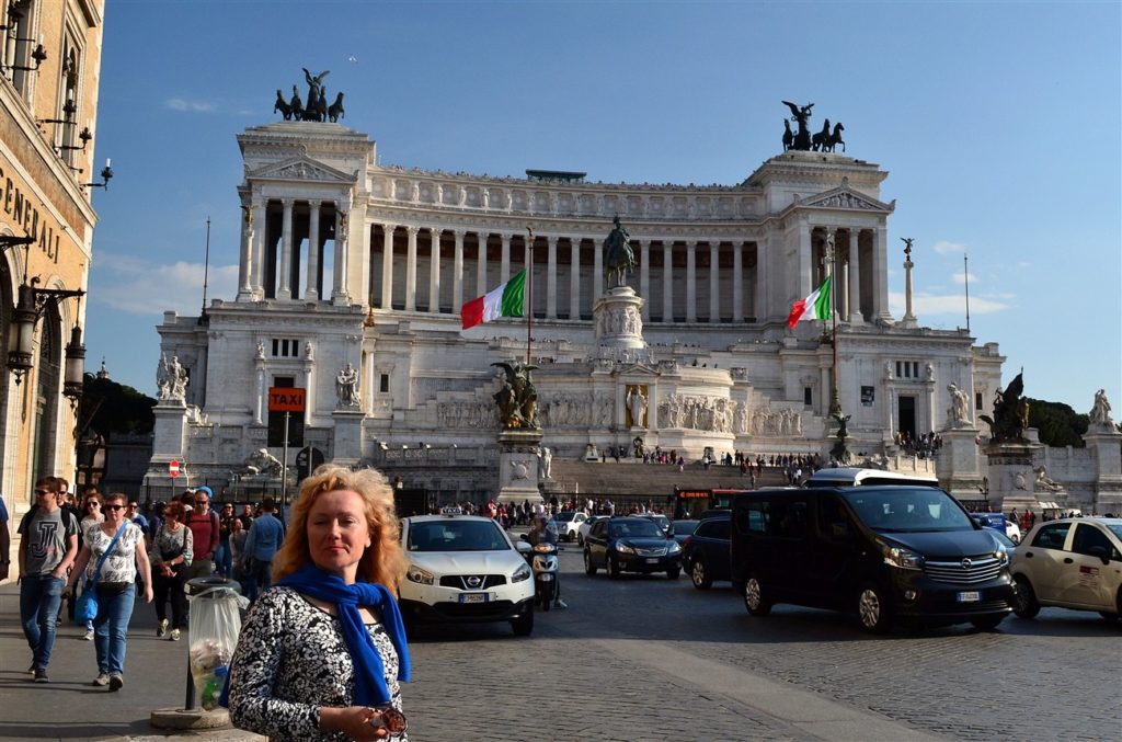 Rome - big monuments, big traffic